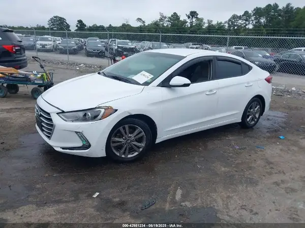 5NPD84LFXHH017209 2017 HYUNDAI ELANTRA - Image 2