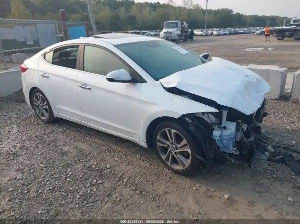 5NPD84LFXHH023754 2017 HYUNDAI ELANTRA - Image 1