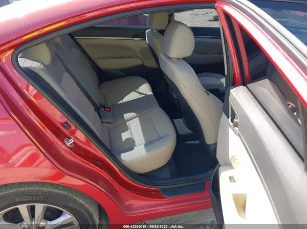 5NPD84LFXHH024693 2017 HYUNDAI ELANTRA - Image 8