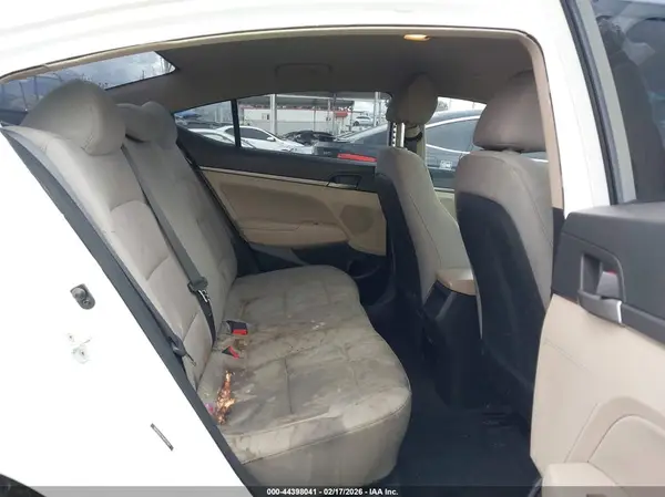 5NPD84LFXHH025567 2017 HYUNDAI ELANTRA - Image 8