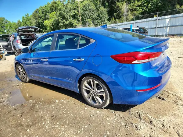 5NPD84LFXHH026136 2017 HYUNDAI ELANTRA - Image 2