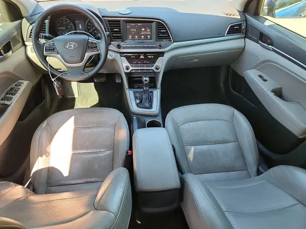 5NPD84LFXHH026136 2017 HYUNDAI ELANTRA - Image 8