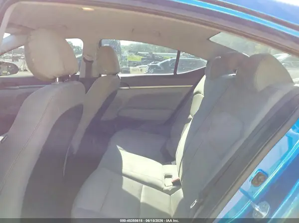 5NPD84LFXHH027559 2017 HYUNDAI ELANTRA - Image 8