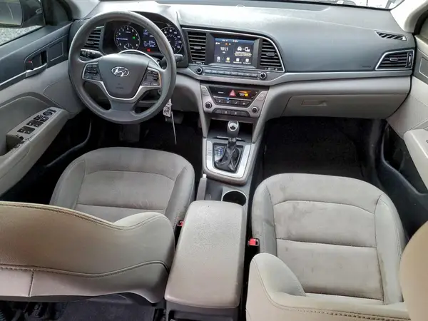 5NPD84LFXHH028985 2017 HYUNDAI ELANTRA - Image 8