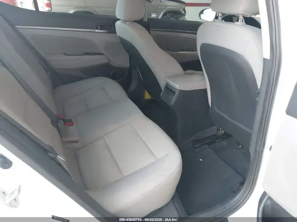5NPD84LFXHH030929 2017 HYUNDAI ELANTRA - Image 8