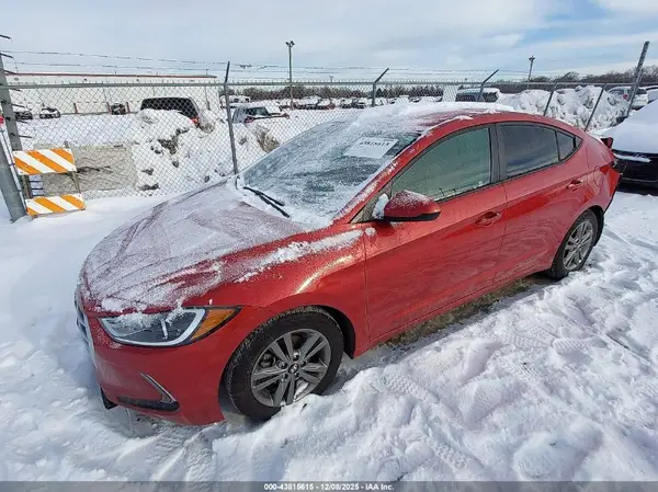 5NPD84LFXHH032079 2017 HYUNDAI ELANTRA - Image 2