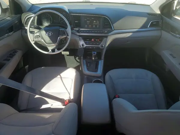 5NPD84LFXHH033202 2017 HYUNDAI ELANTRA - Image 8