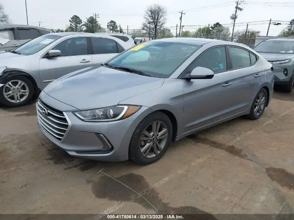 5NPD84LFXHH035225 2017 HYUNDAI ELANTRA - Image 2