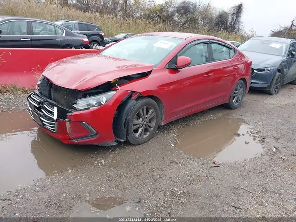 5NPD84LFXHH035774 2017 HYUNDAI ELANTRA - Image 2