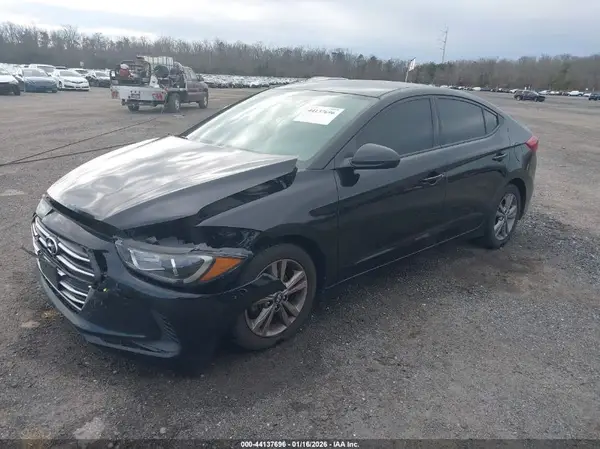 5NPD84LFXHH038478 2017 HYUNDAI ELANTRA - Image 2