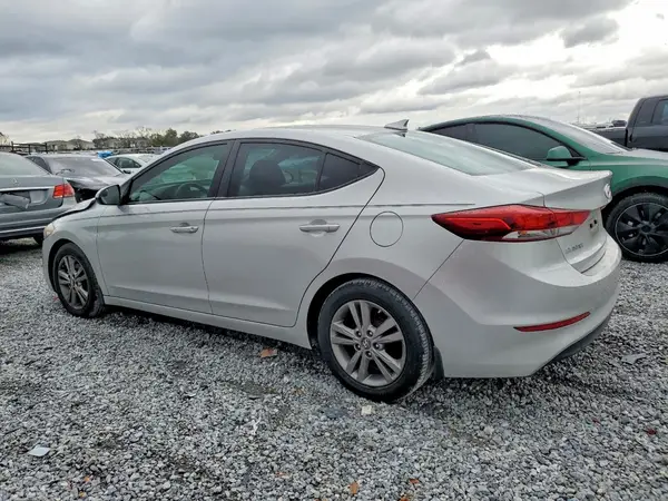 5NPD84LFXHH038884 2017 HYUNDAI ELANTRA - Image 2