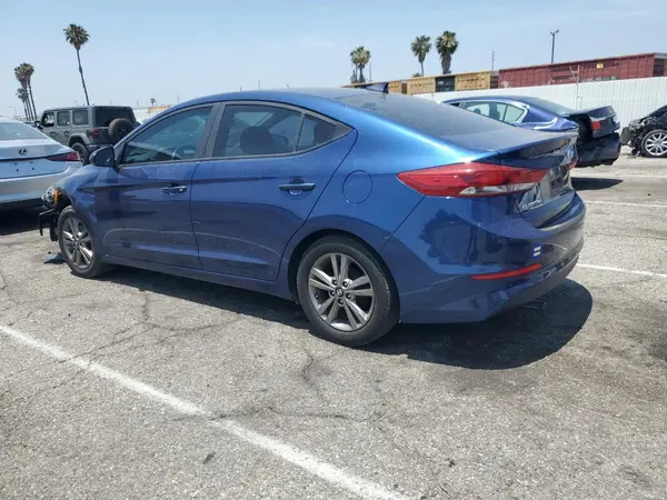 5NPD84LFXHH039386 2017 HYUNDAI ELANTRA - Image 2