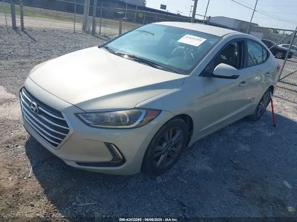5NPD84LFXHH040232 2017 HYUNDAI ELANTRA - Image 2