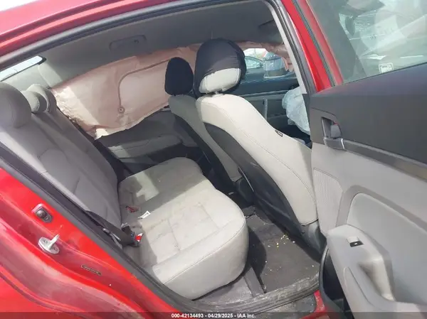 5NPD84LFXHH041994 2017 HYUNDAI ELANTRA - Image 8