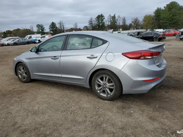 5NPD84LFXHH042031 2017 HYUNDAI ELANTRA - Image 2