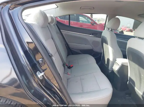 5NPD84LFXHH050047 2017 HYUNDAI ELANTRA - Image 8