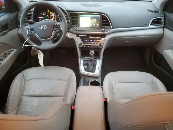 5NPD84LFXHH050503 2017 HYUNDAI ELANTRA - Image 8