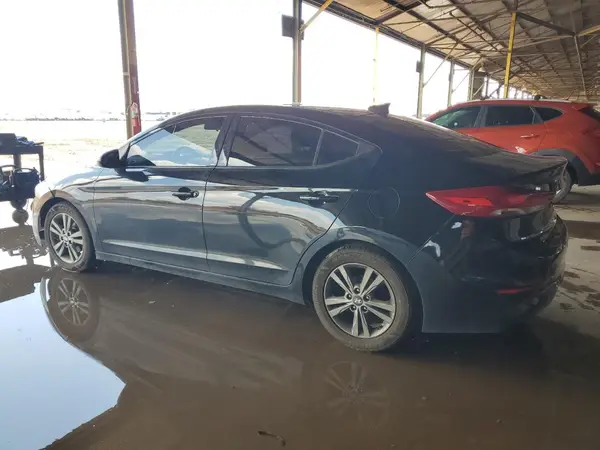 5NPD84LFXHH050758 2017 HYUNDAI ELANTRA - Image 2
