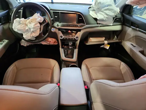 5NPD84LFXHH051215 2017 HYUNDAI ELANTRA - Image 8