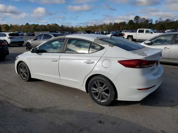 5NPD84LFXHH052199 2017 HYUNDAI ELANTRA - Image 2