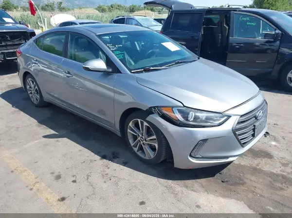 5NPD84LFXHH052591 2017 HYUNDAI ELANTRA - Image 1