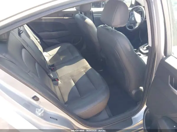 5NPD84LFXHH052591 2017 HYUNDAI ELANTRA - Image 8