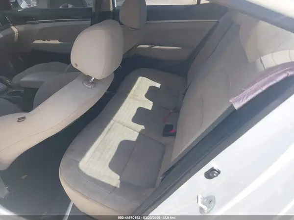5NPD84LFXHH055037 2017 HYUNDAI ELANTRA - Image 8