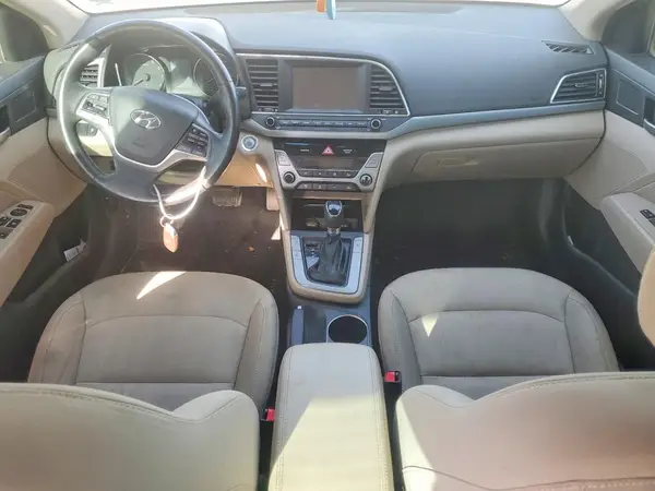 5NPD84LFXHH056379 2017 HYUNDAI ELANTRA - Image 8
