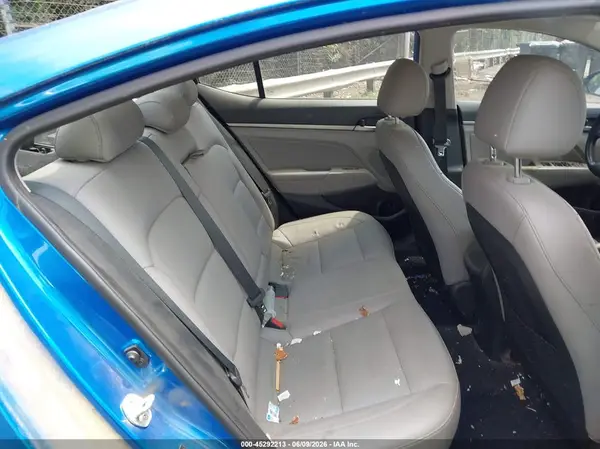 5NPD84LFXHH059198 2017 HYUNDAI ELANTRA - Image 8