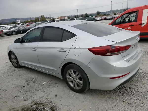 5NPD84LFXHH065261 2017 HYUNDAI ELANTRA - Image 2