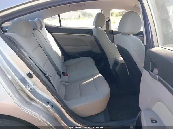 5NPD84LFXHH067267 2017 HYUNDAI ELANTRA - Image 8