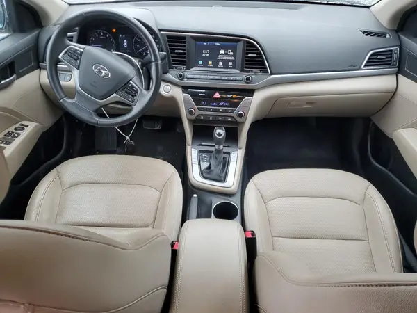 5NPD84LFXHH070413 2017 HYUNDAI ELANTRA - Image 8