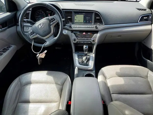 5NPD84LFXHH070640 2017 HYUNDAI ELANTRA - Image 8