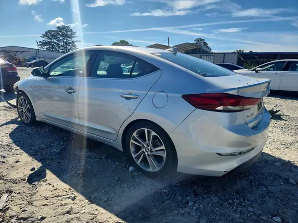 5NPD84LFXHH070749 2017 HYUNDAI ELANTRA - Image 2