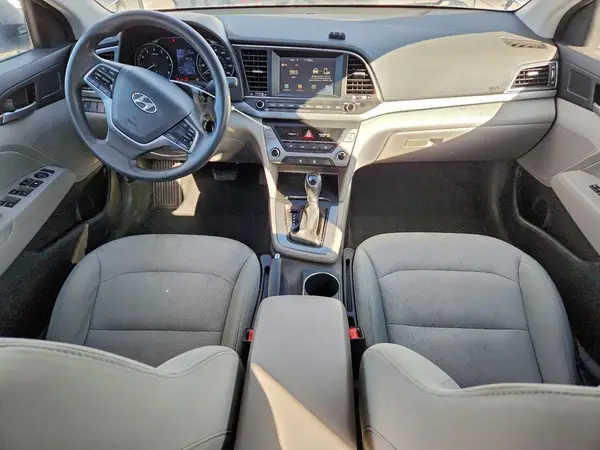 5NPD84LFXHH071755 2017 HYUNDAI ELANTRA - Image 8