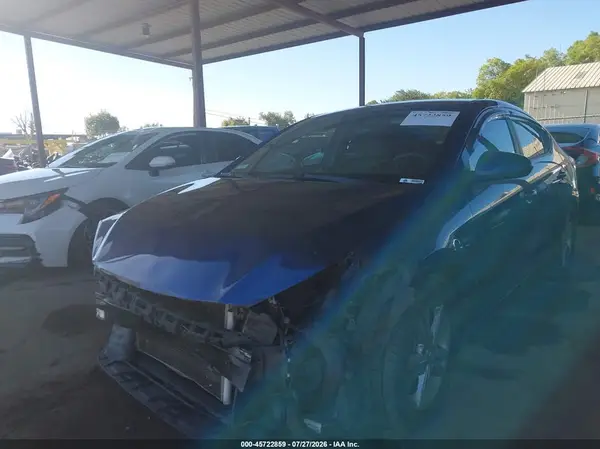 5NPD84LFXHH073943 2017 HYUNDAI ELANTRA - Image 2
