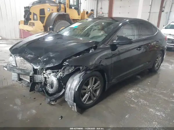 5NPD84LFXHH076390 2017 HYUNDAI ELANTRA - Image 2