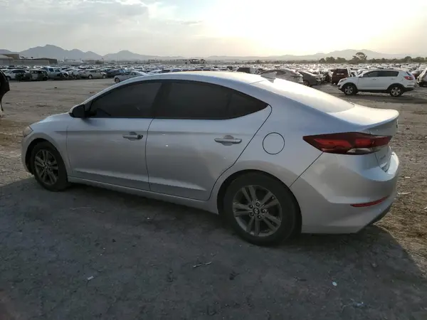 5NPD84LFXHH084019 2017 HYUNDAI ELANTRA - Image 2