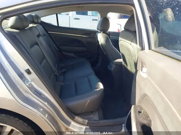 5NPD84LFXHH084571 2017 HYUNDAI ELANTRA - Image 8