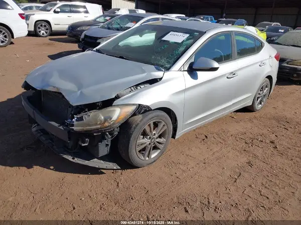 5NPD84LFXHH084649 2017 HYUNDAI ELANTRA - Image 2
