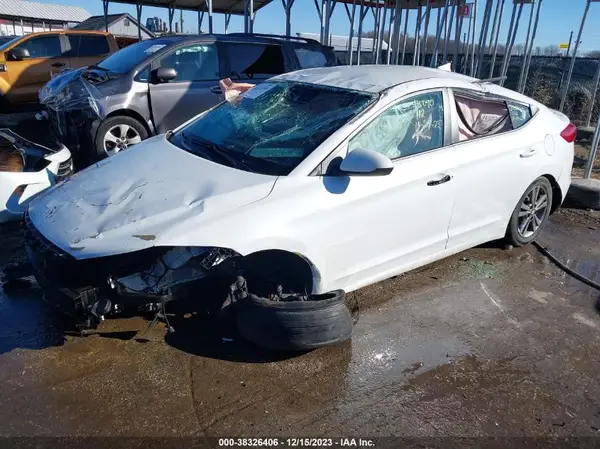 5NPD84LFXHH085607 2017 HYUNDAI ELANTRA - Image 2