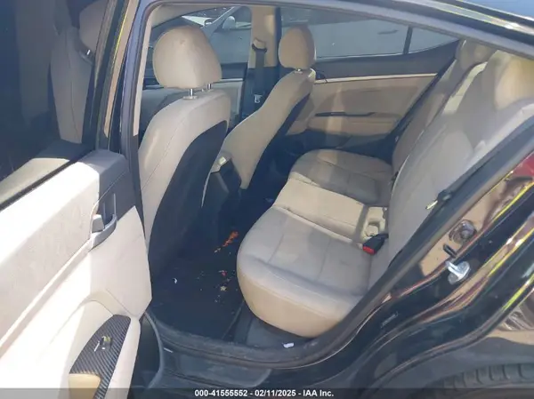 5NPD84LFXHH085686 2017 HYUNDAI ELANTRA - Image 8