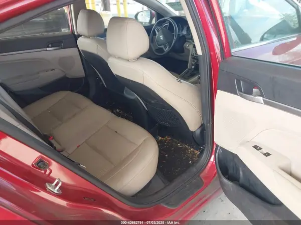 5NPD84LFXHH086076 2017 HYUNDAI ELANTRA - Image 8