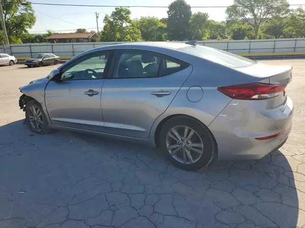 5NPD84LFXHH089429 2017 HYUNDAI ELANTRA - Image 2