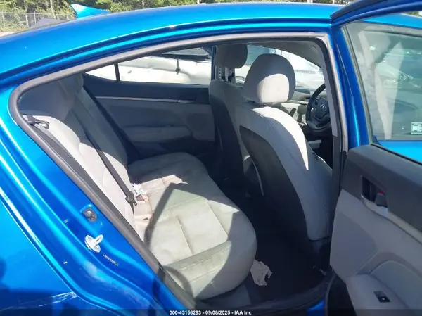 5NPD84LFXHH092198 2017 HYUNDAI ELANTRA - Image 8