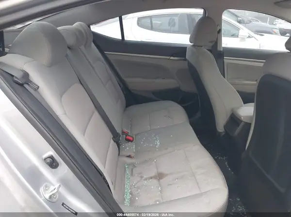 5NPD84LFXHH093996 2017 HYUNDAI ELANTRA - Image 8