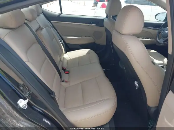 5NPD84LFXHH094470 2017 HYUNDAI ELANTRA - Image 8