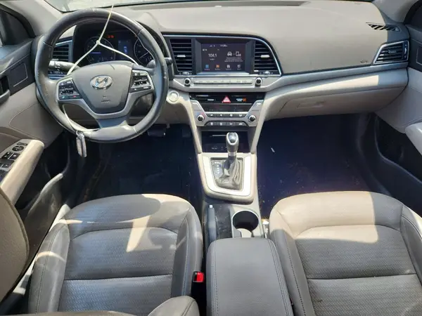 5NPD84LFXHH101935 2017 HYUNDAI ELANTRA - Image 8