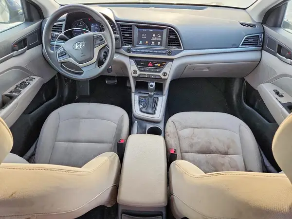 5NPD84LFXHH102342 2017 HYUNDAI ELANTRA - Image 8