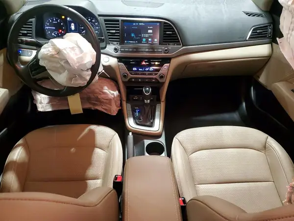 5NPD84LFXHH106732 2017 HYUNDAI ELANTRA - Image 8